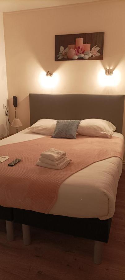 Hotel Le Petit Billot 维特雷 外观 照片