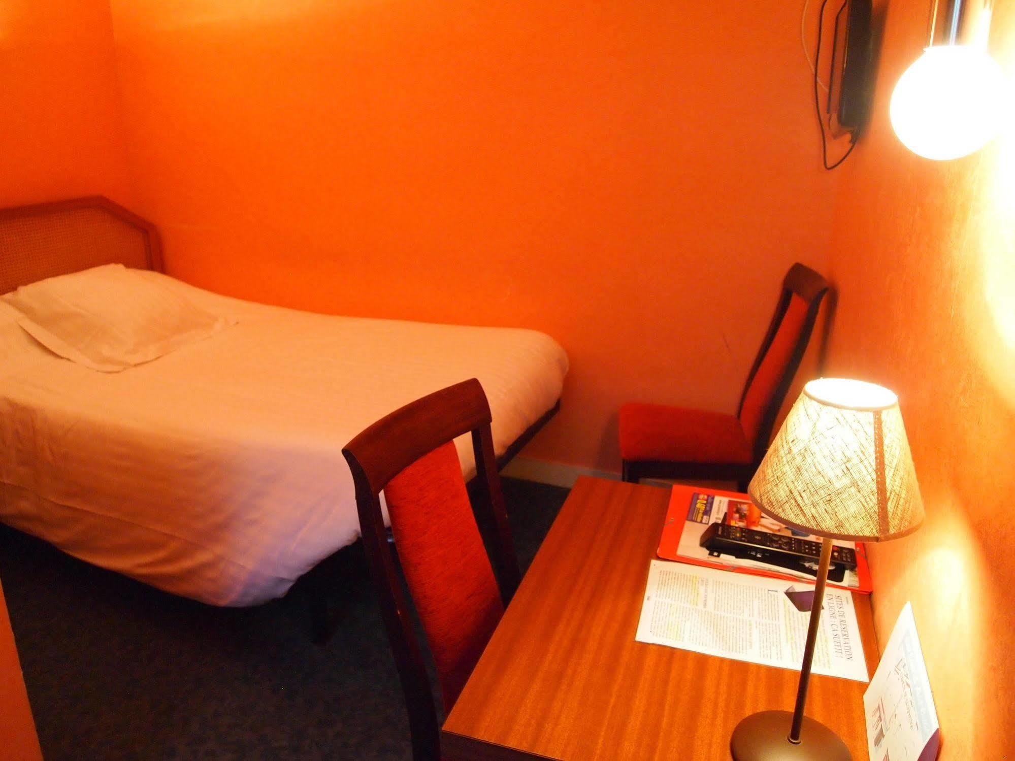 Hotel Le Petit Billot 维特雷 外观 照片